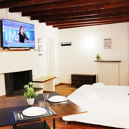 Hbhall Navigli 2 Daire Milano