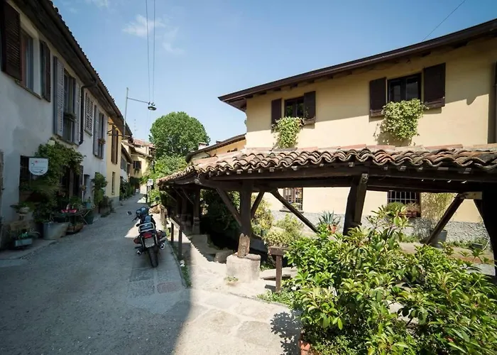 Hbhall Navigli 2 Milaan